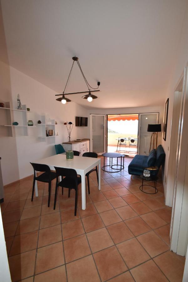Ferienwohnung Route 25 - Cavoli - Vista Mare, Con Clima, Terrazza E Posto Auto Spiaggia di Cavoli Exterior foto